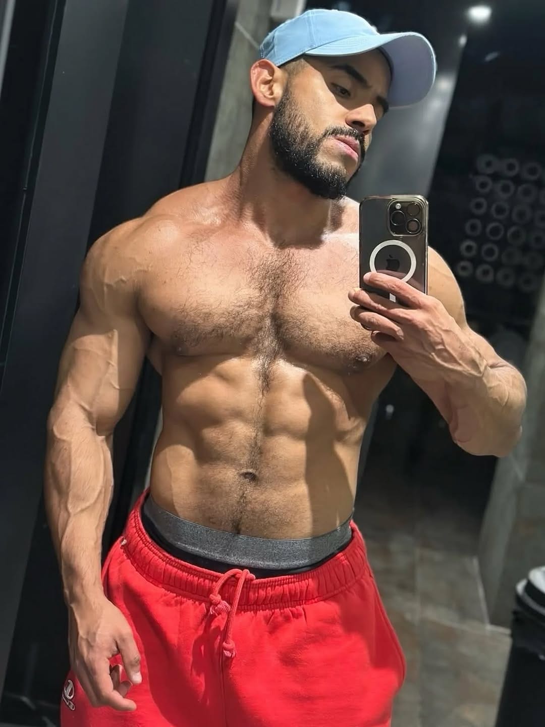Post 10 by André CD'ño on Instagram (carousel)
