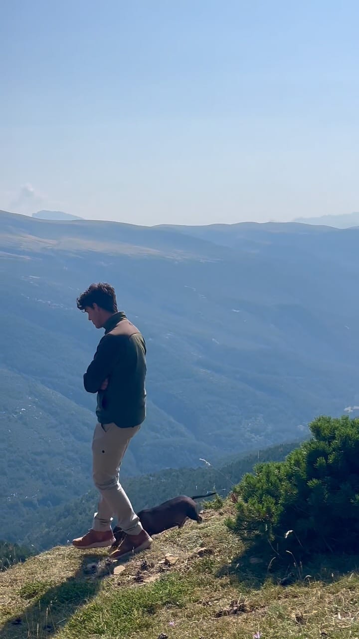 Post 6 by Alvaro Diaz on Instagram (video)