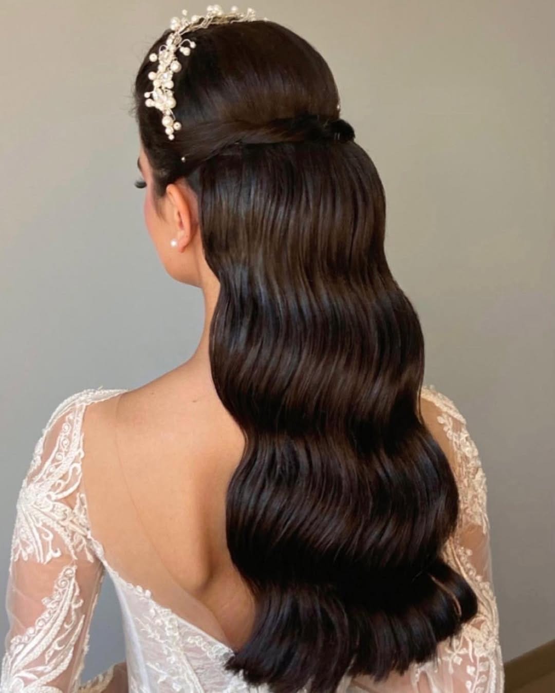 Post 10 by 𝗕𝗨𝗥𝗔𝗞 𝗕𝗔𝗬𝗥𝗔𝗞𝗧𝗔𝗥 | MAKEUP ARTİST on Instagram (carousel)