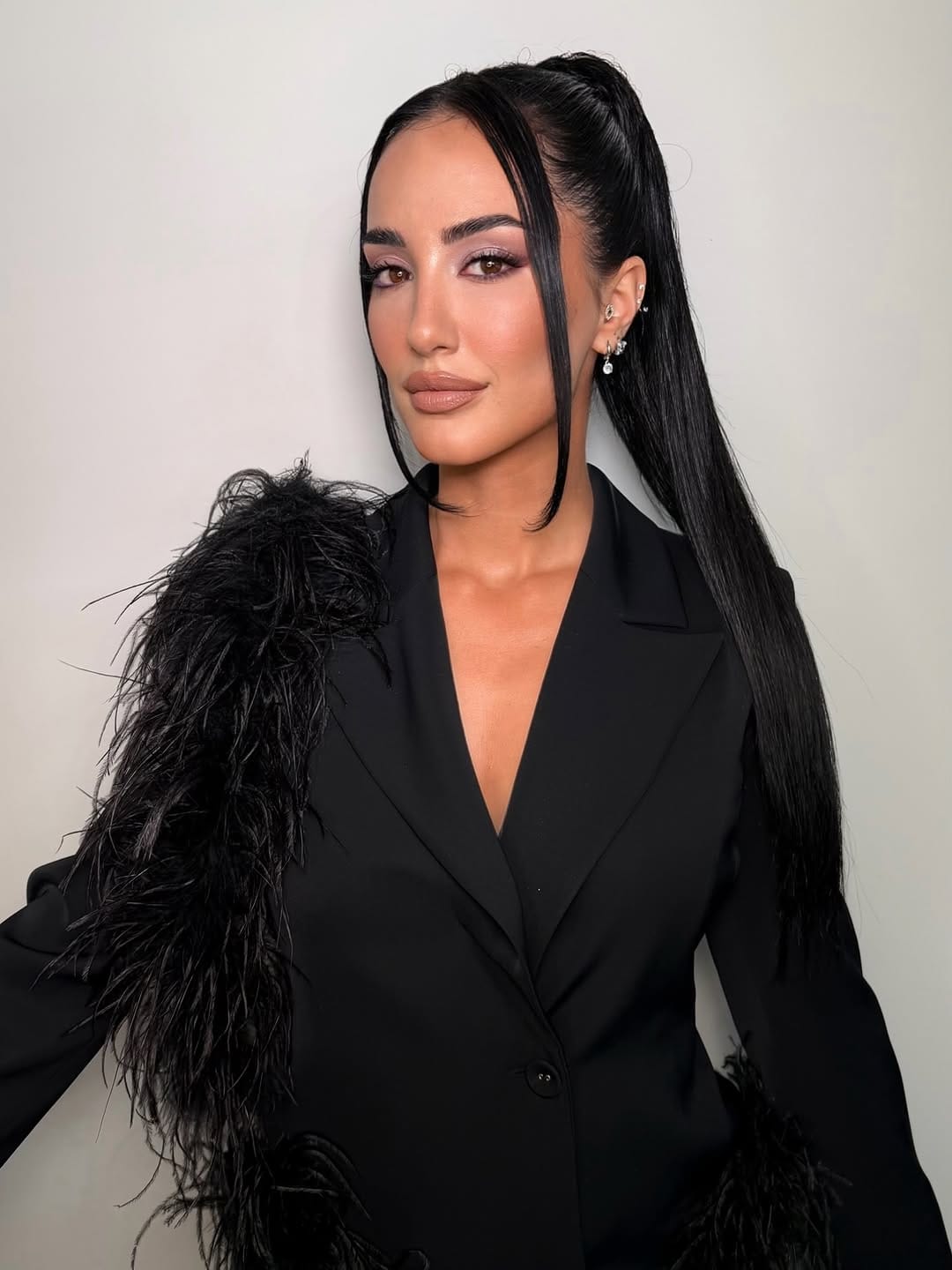 Post 4 by 𝗕𝗨𝗥𝗔𝗞 𝗕𝗔𝗬𝗥𝗔𝗞𝗧𝗔𝗥 | MAKEUP ARTİST on Instagram (carousel)