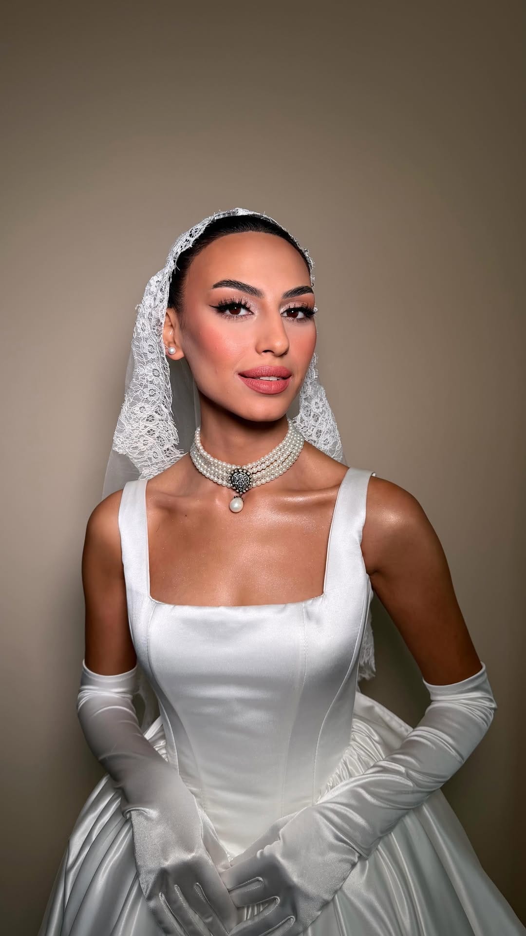 Post 7 by 𝗕𝗨𝗥𝗔𝗞 𝗕𝗔𝗬𝗥𝗔𝗞𝗧𝗔𝗥 | MAKEUP ARTİST on Instagram (video)