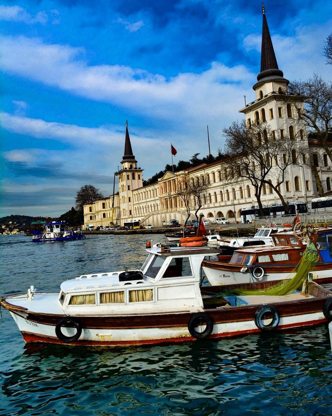 Post 4 by M.Mutlu on Instagram (image)