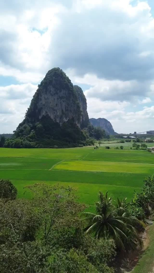 Post 10 by Zailan Sulong on Instagram (video)