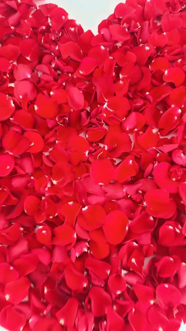 Post 4 by Maralgifts on Instagram (video)