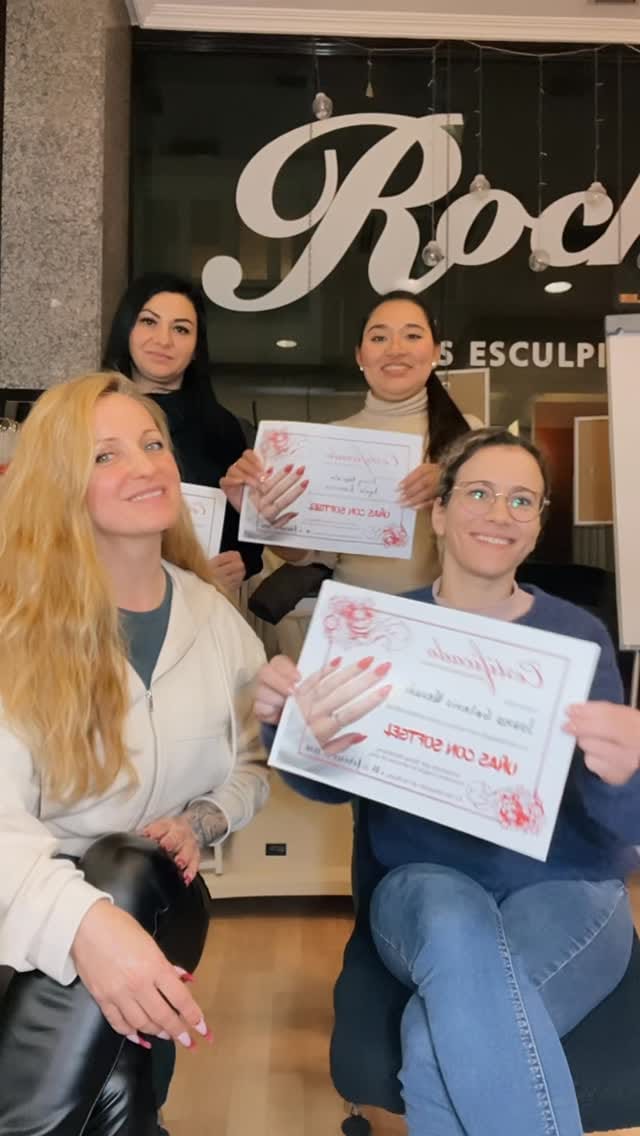 Post 4 by Cursos de uñas y decoración, y servicios de manicura on Instagram (video)