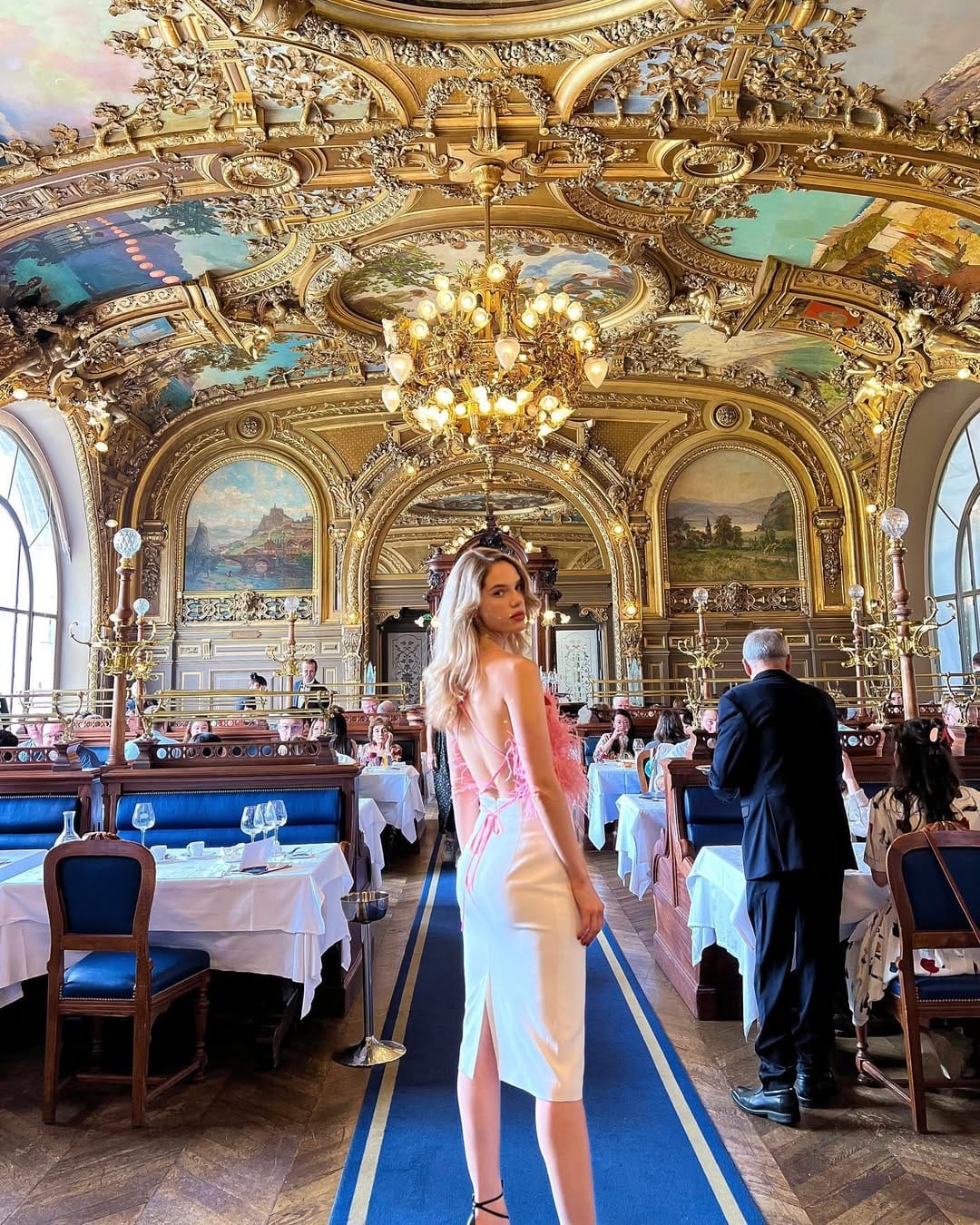 Post 1 by Ana Livieres on Instagram (carousel)