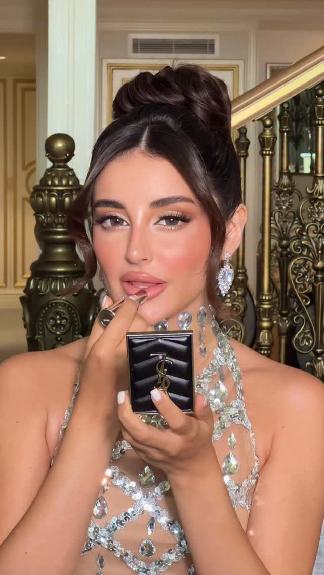 Post 8 by Alreem Beauty on Instagram (video)