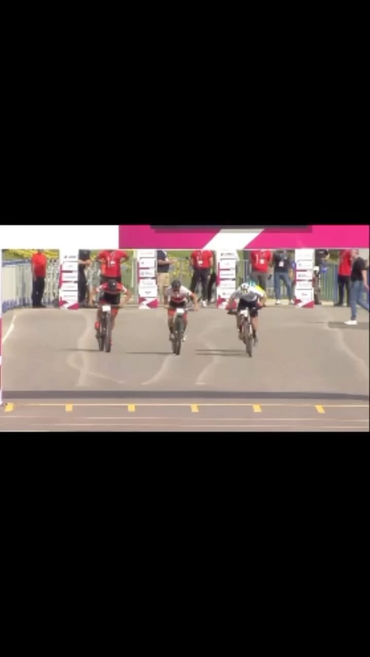 Post 8 by Okan Aydoğan on Instagram (video)