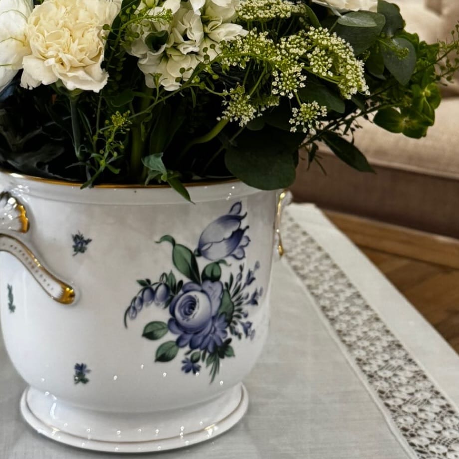 Post 8 by Flora Home Bedding on Instagram (image)