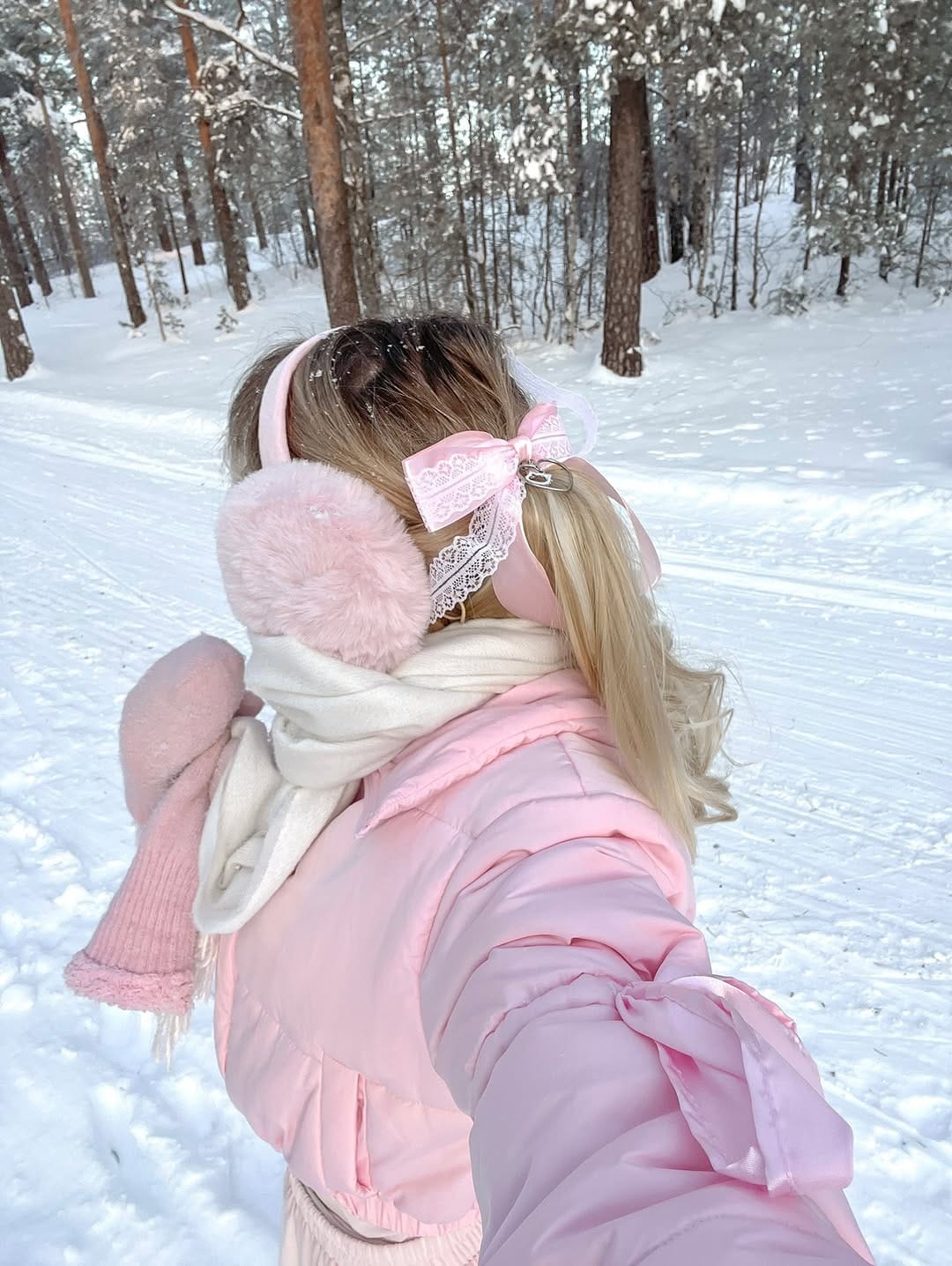 Post 4 by Elena Katey 🎀 on Instagram (carousel)