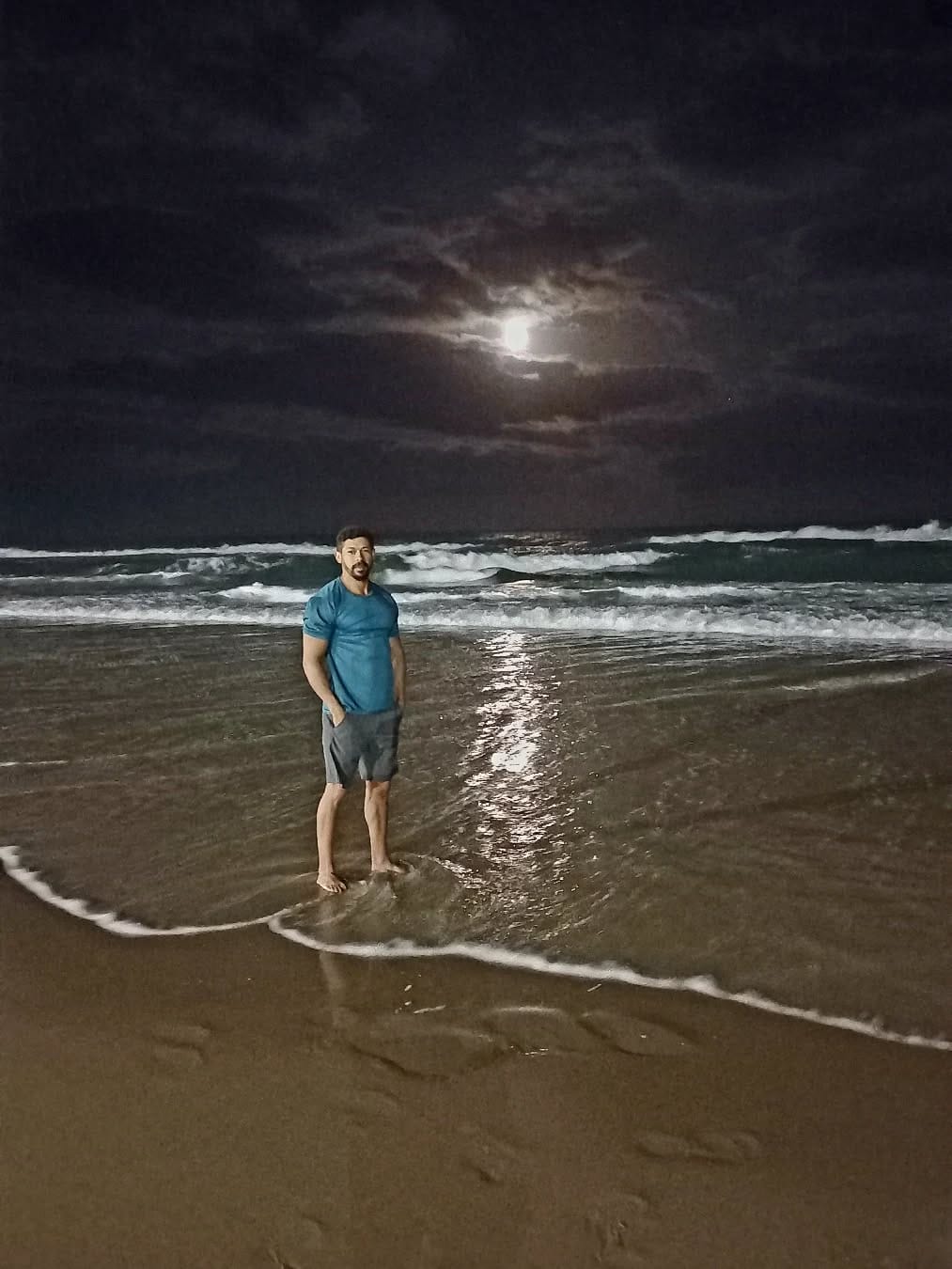 Post 5 by Dinho Monteiro on Instagram (image)