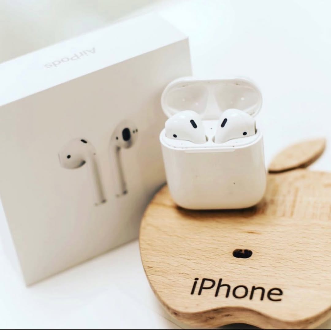 Post 10 by Apple Iphone/Accessories on Instagram (image)