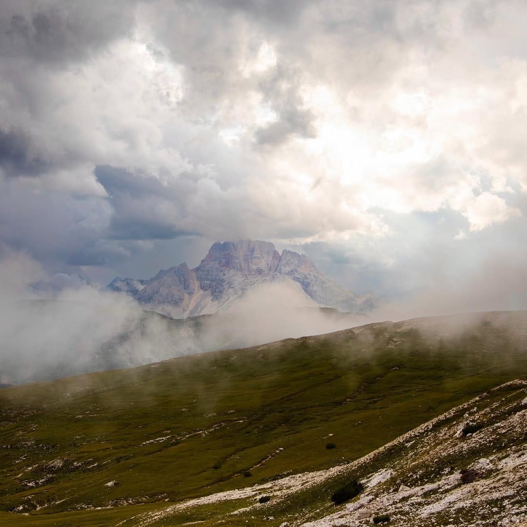 Post 4 by Landscape, Adventure and lifestyle photographer on Instagram (carousel)
