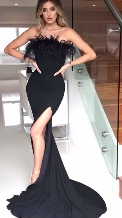 Post 8 by ✨ АРЕНДА ПРОДАЖА ПЛАТЬЕВ | МОСКВА & ДУБАЙ on Instagram (video)