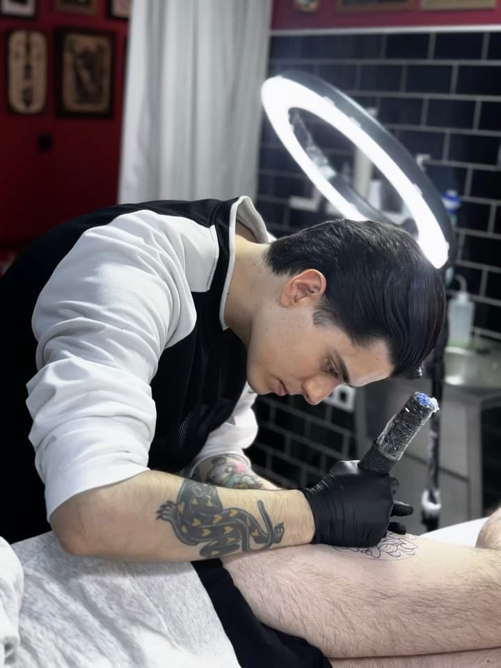 Post 5 by No Land Tattoo Valencia on Instagram (carousel)