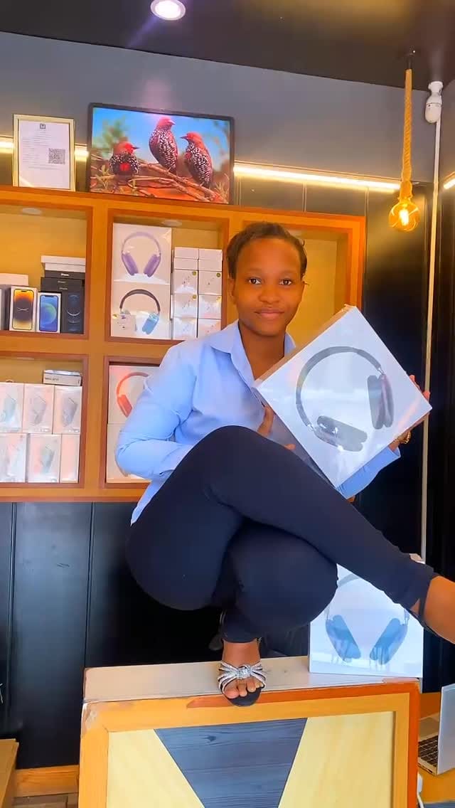 Post 8 by Exchange and top up 💶+📱 on Instagram (video)