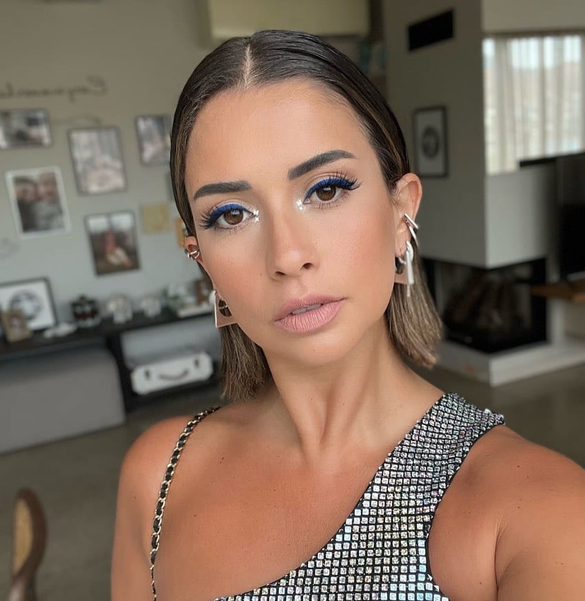 Post 10 by Zeynep Karakaş on Instagram (image)