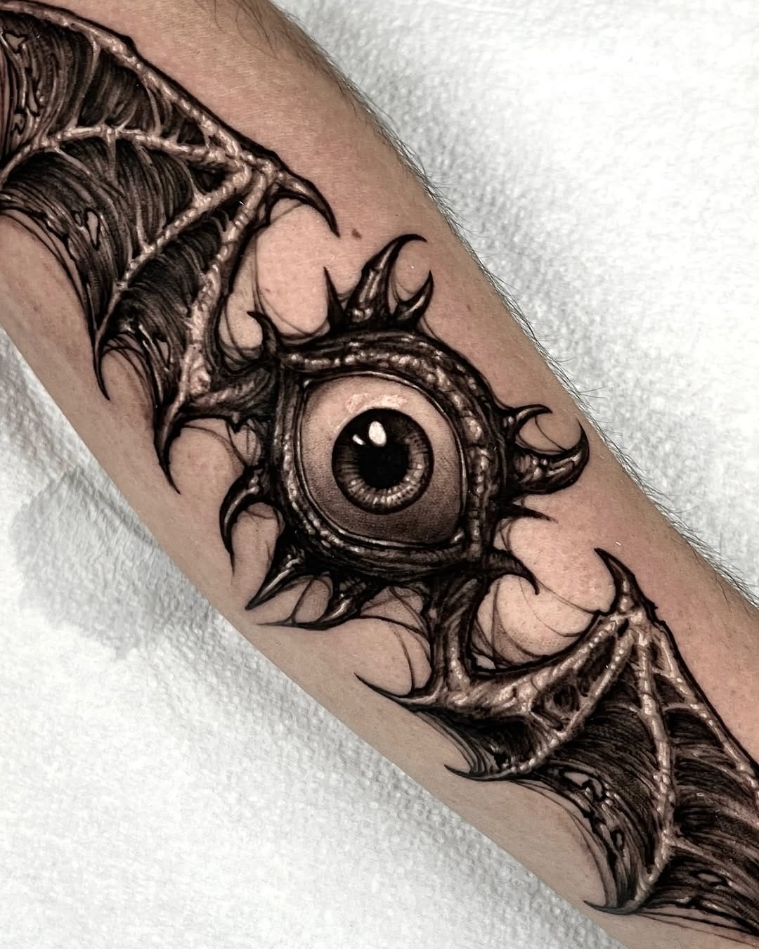 Post 6 by ZUSEN. Blackwork tattoo on Instagram (carousel)
