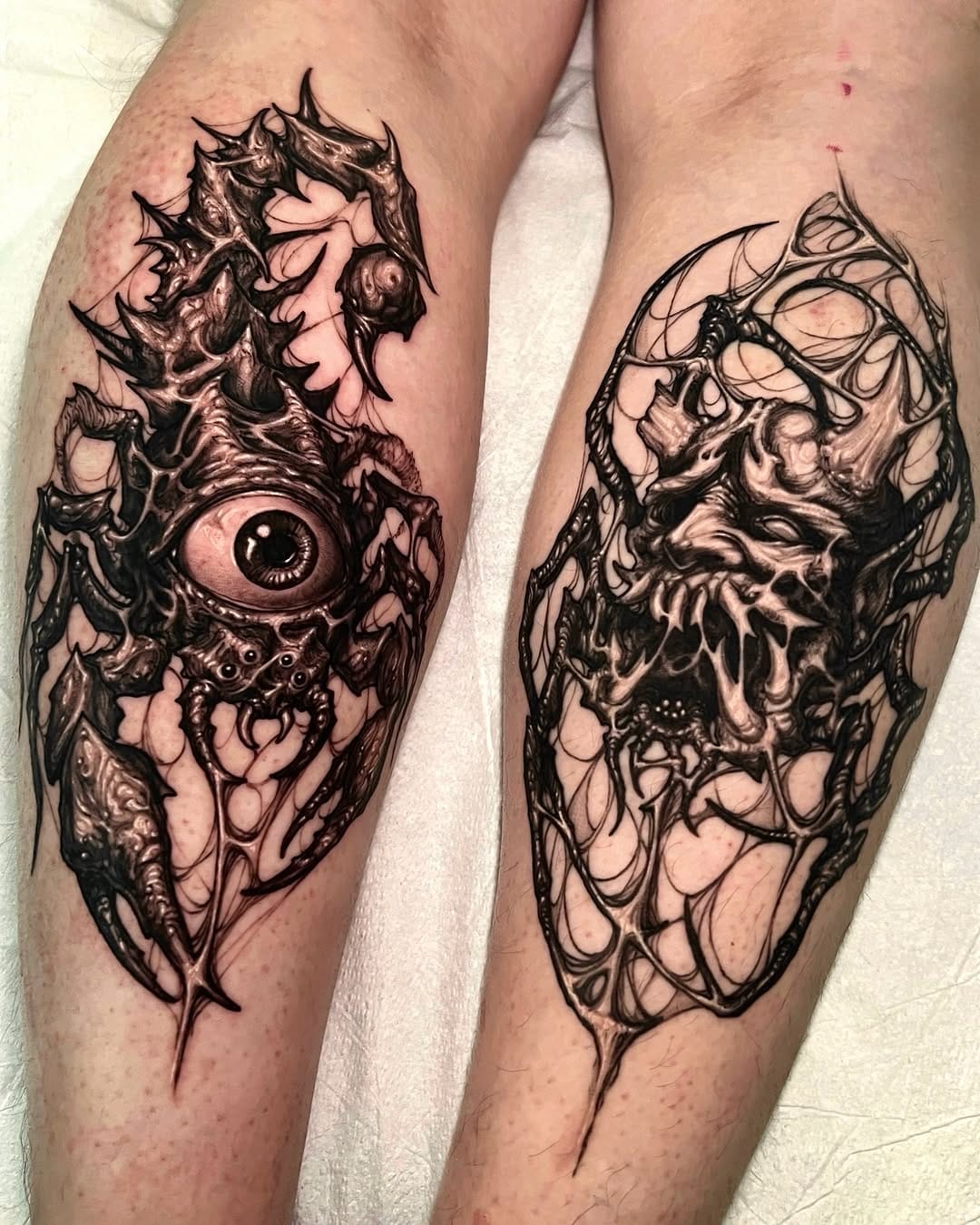 Post 8 by ZUSEN. Blackwork tattoo on Instagram (image)