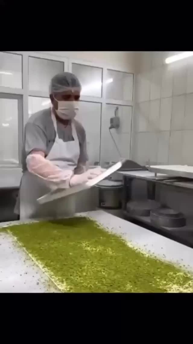 Post 2 by Fıstıkçıoğlu Sini Ankara on Instagram (video)