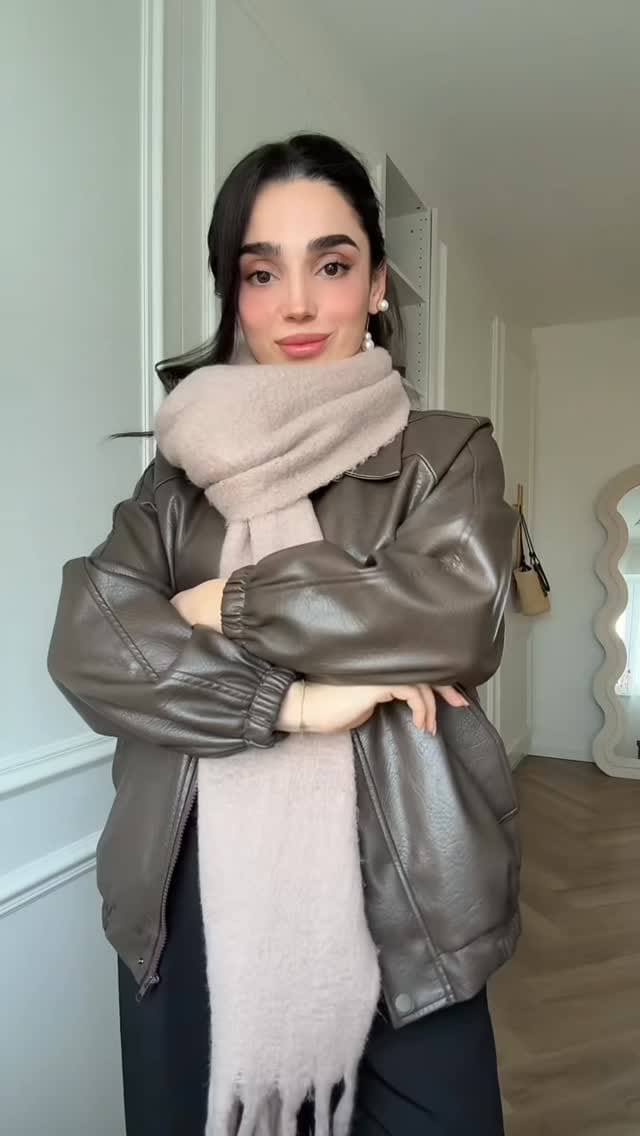 Post 9 by Zheen on Instagram (video)