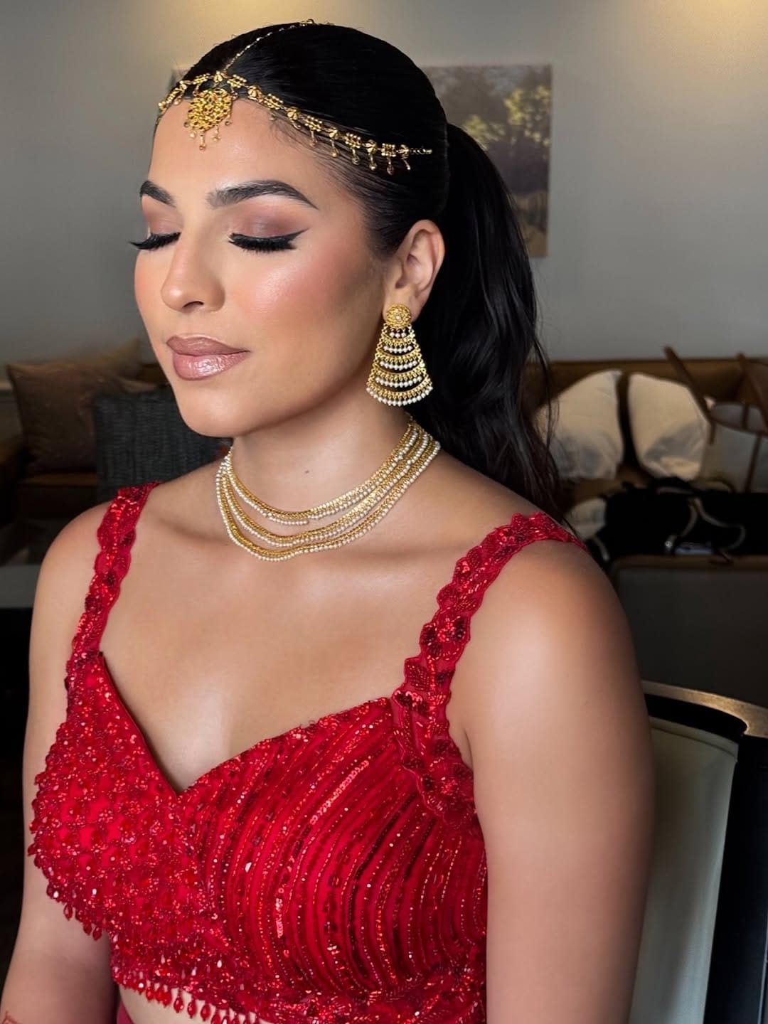 Post 3 by Houston Makeup Artist on Instagram (image)