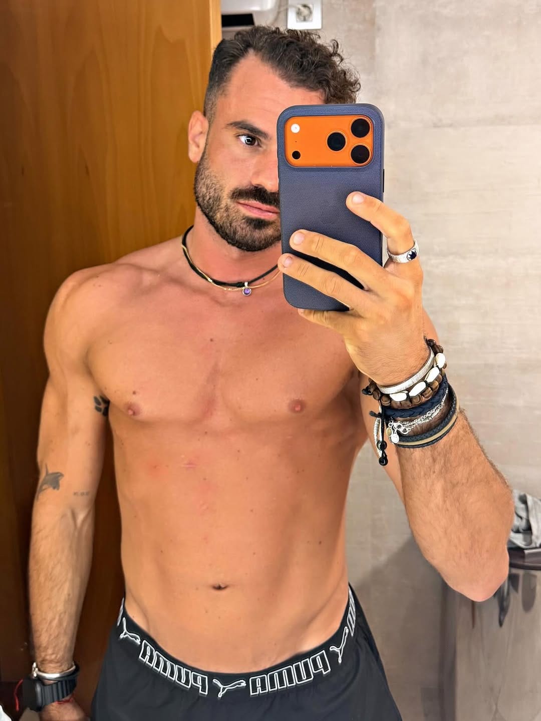 Post 3 by Álvaro Pérez LLanes on Instagram (image)