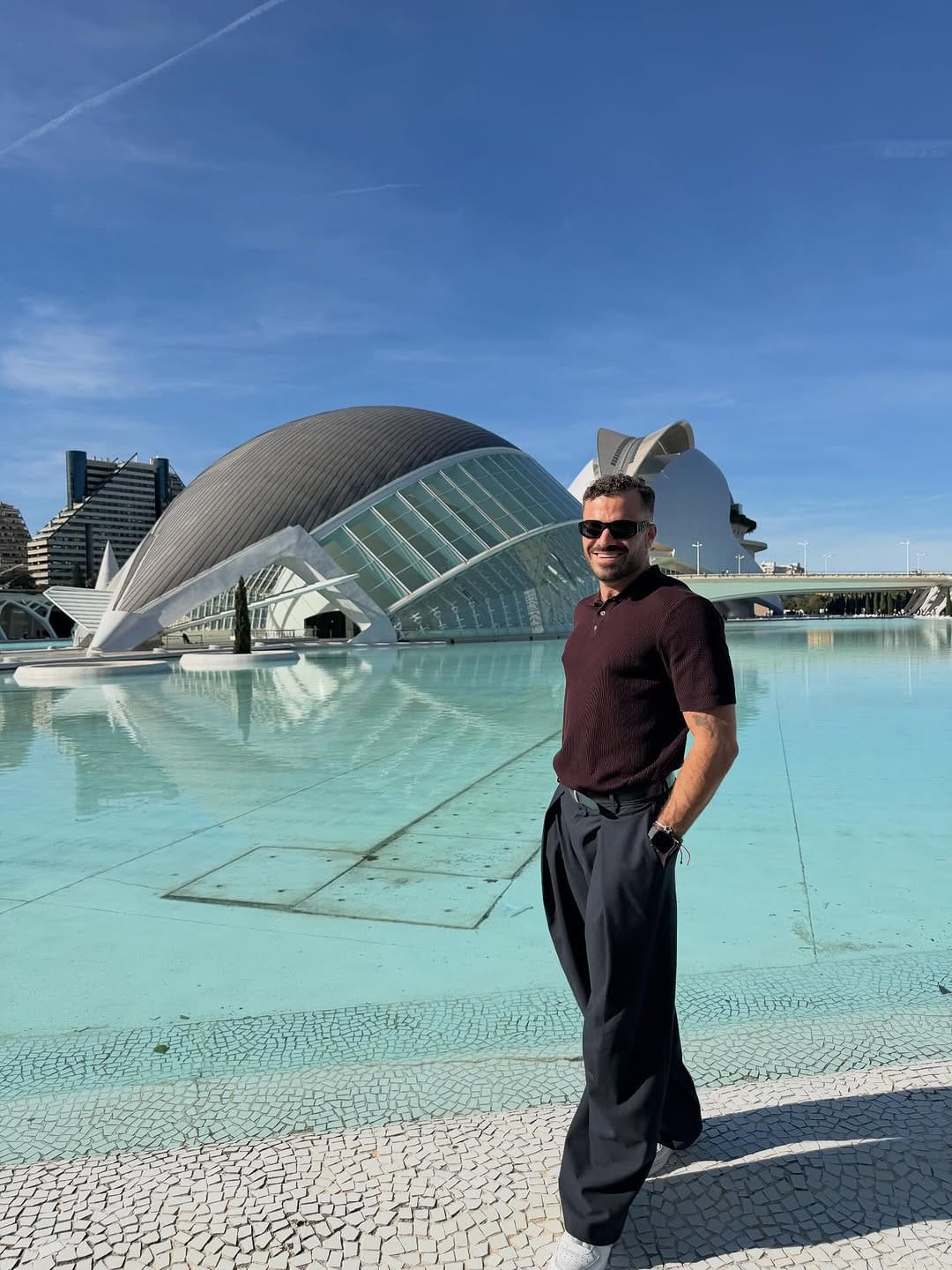 Post 8 by Álvaro Pérez LLanes on Instagram (carousel)