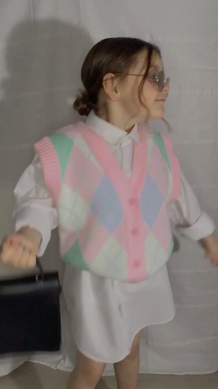 Post 6 by ŞEYMA EFSA AYDIN on Instagram (video)