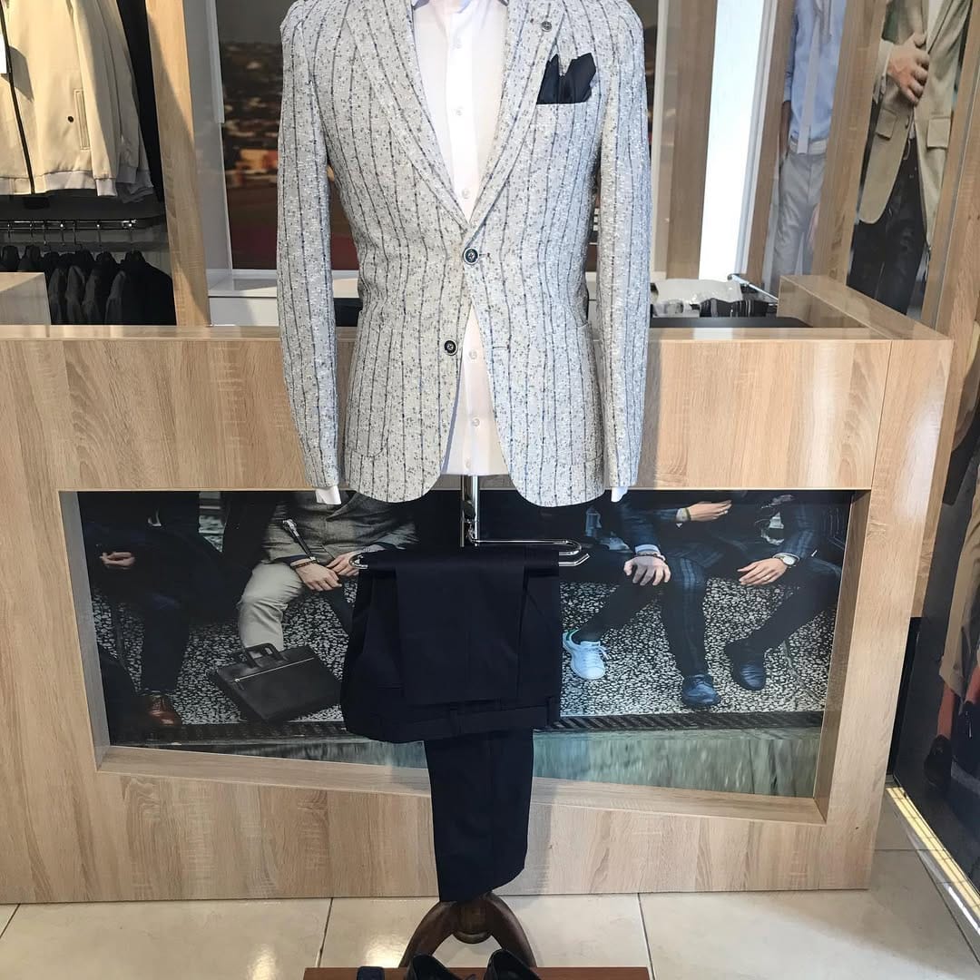 Post 3 by KEYMENSWEAR on Instagram (carousel)