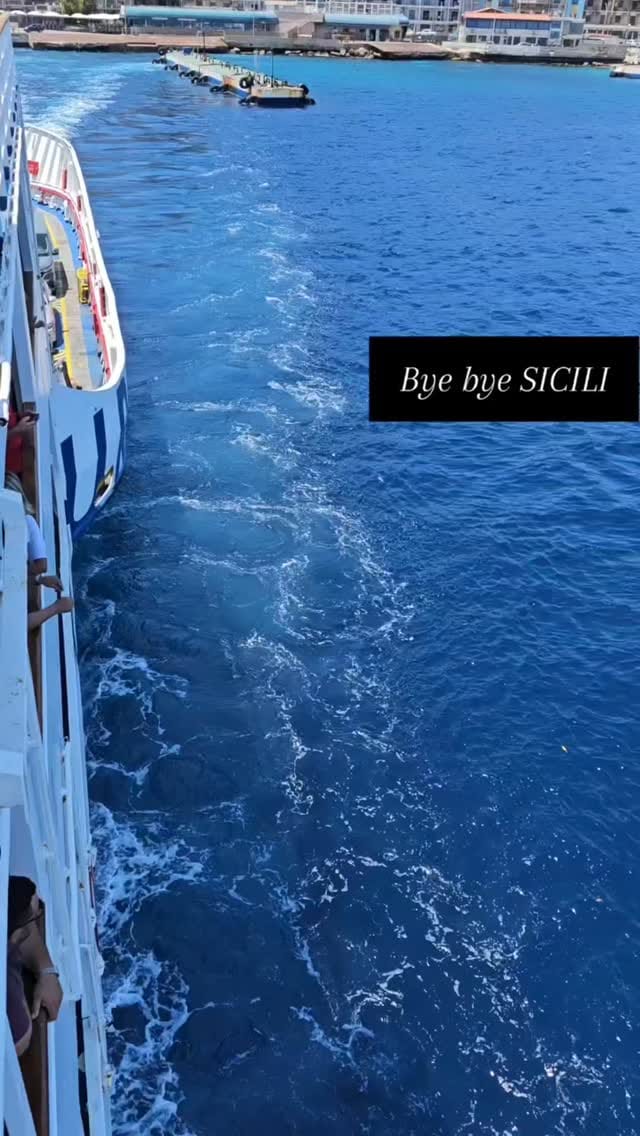 Post 2 by Miloš Fosko Kmošek on Instagram (video)