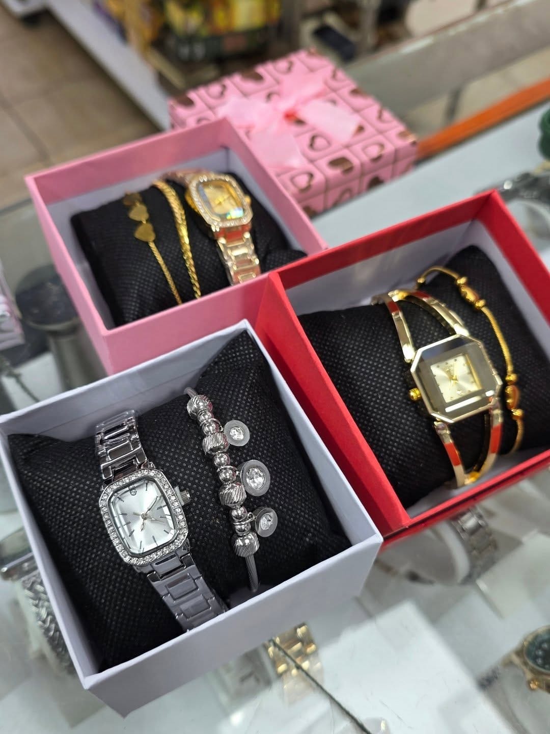 Post 1 by Harşenam Store on Instagram (image)