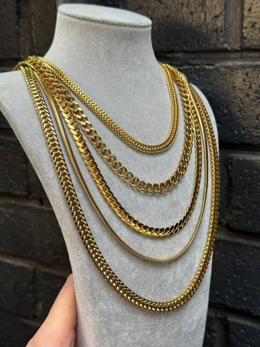Post 10 by Harşenam Store on Instagram (carousel)