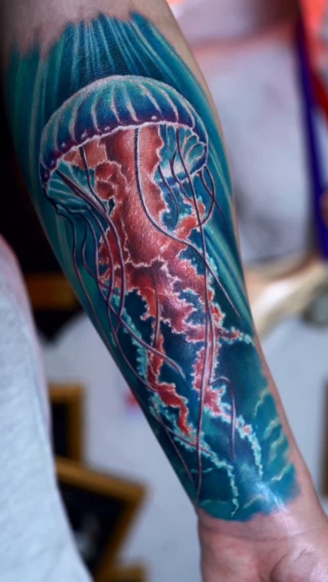 Post 7 by Dreamer Tattoo Bakırköy Dövme Piercing on Instagram (video)