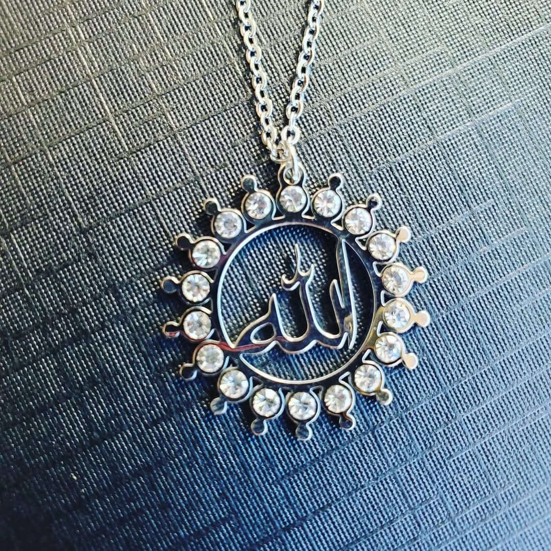 Post 5 by Imalsa Cosmetics on Instagram (image)