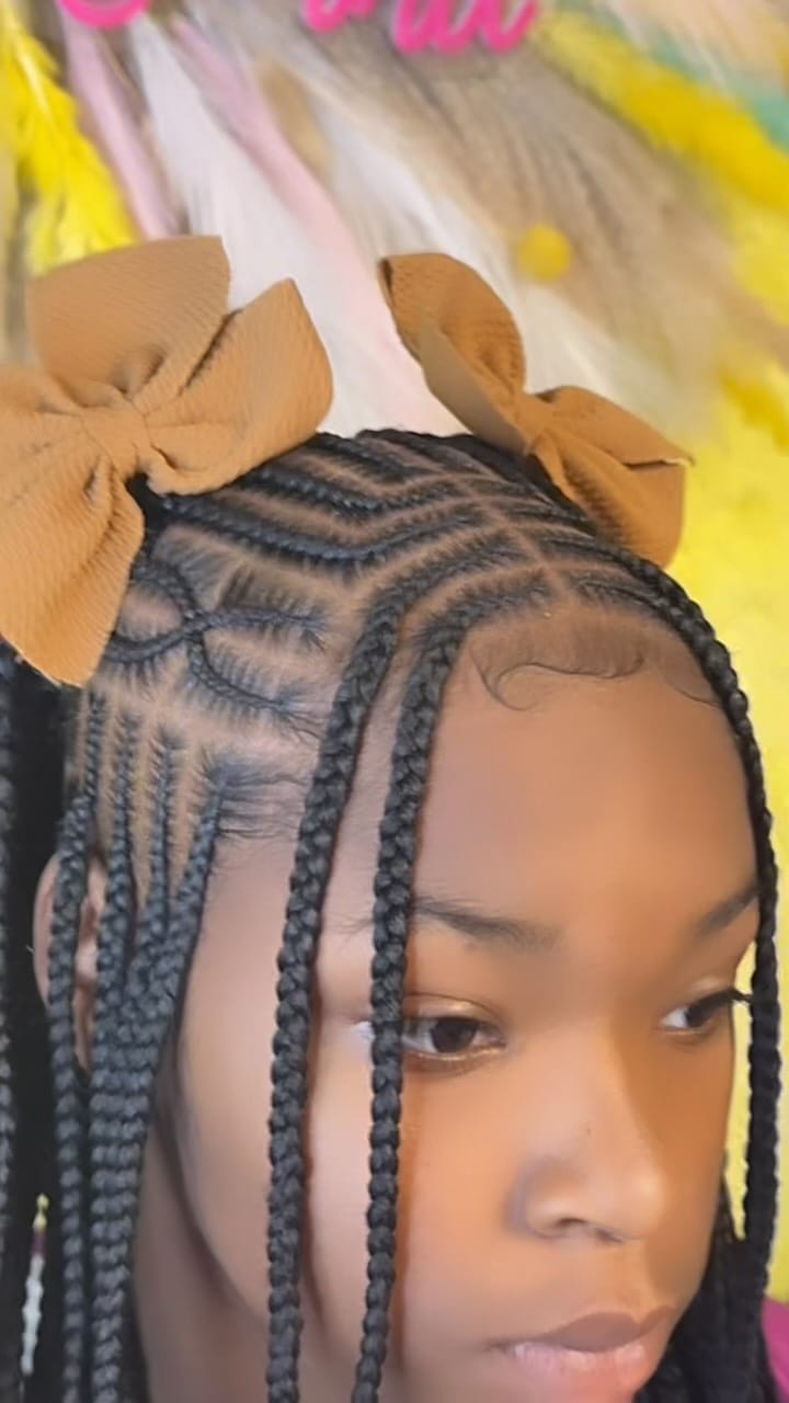 Post 8 by Detroit Hairstylist 🩷🩵💛 on Instagram (video)