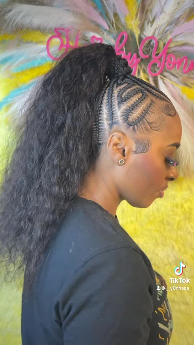 Post 4 by Detroit Hairstylist 🩷🩵💛 on Instagram (video)