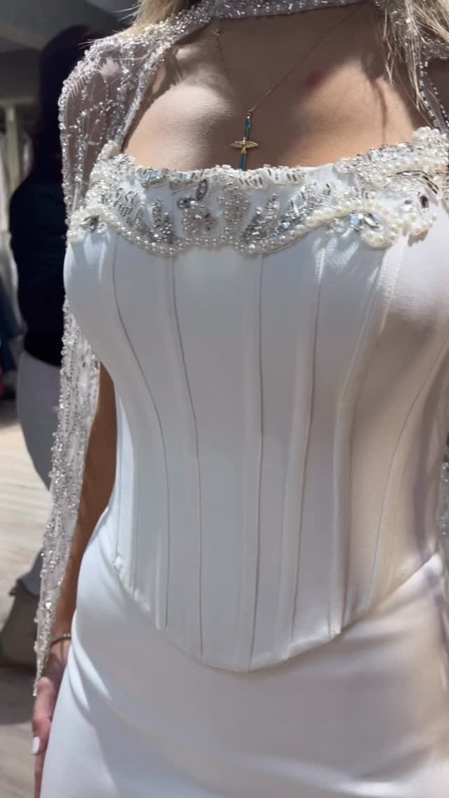 Post 1 by Minnet Cabbar Moda Evi on Instagram (video)