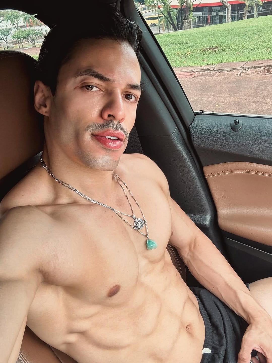 Post 8 by Paulo Mainardes | Personal Trainer on Instagram (carousel)