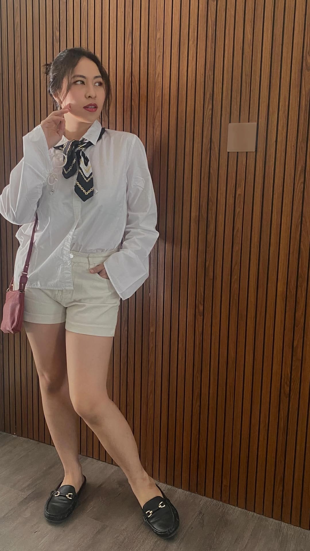 Post 4 by Nasya Isman on Instagram (video)