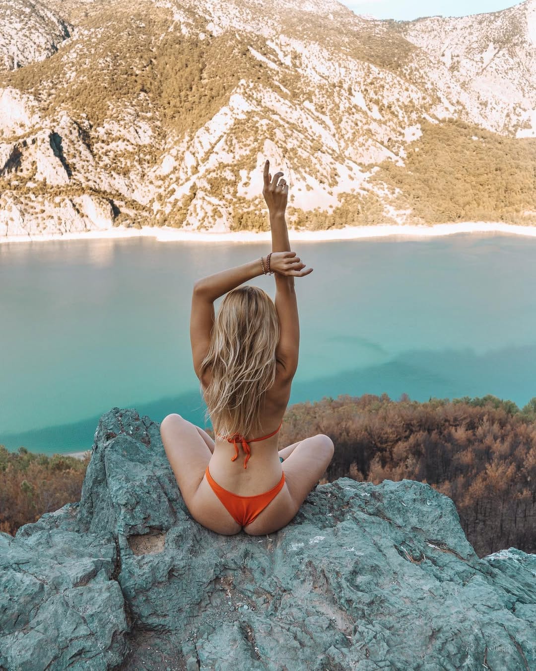 Post 10 by Yvette Prins on Instagram (image)