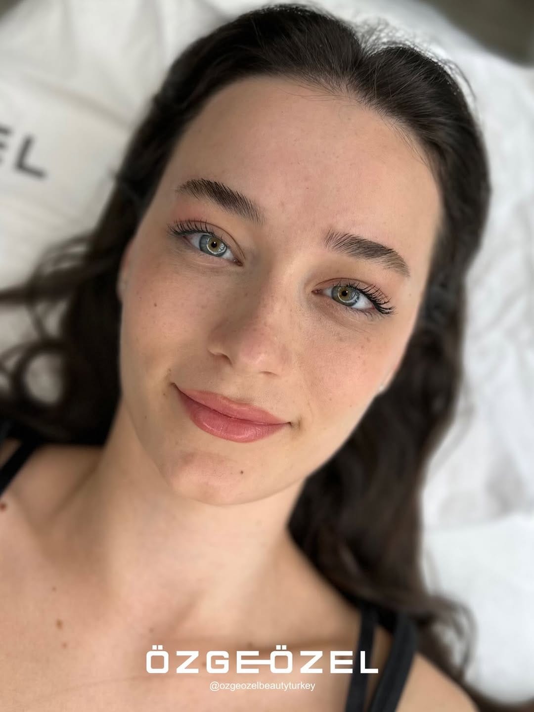 Post 3 by Özge Özel Beauty on Instagram (carousel)