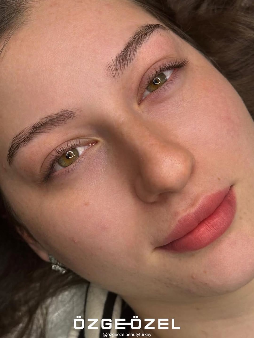 Post 6 by Özge Özel Beauty on Instagram (carousel)