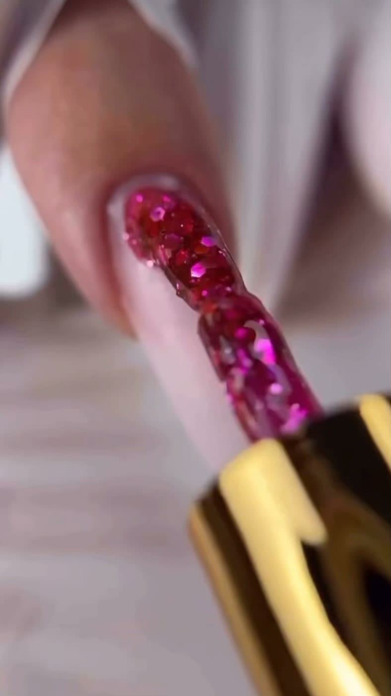 Post 7 by Peluña’s | Peluquería y Uñas en Madrid 📍 on Instagram (video)