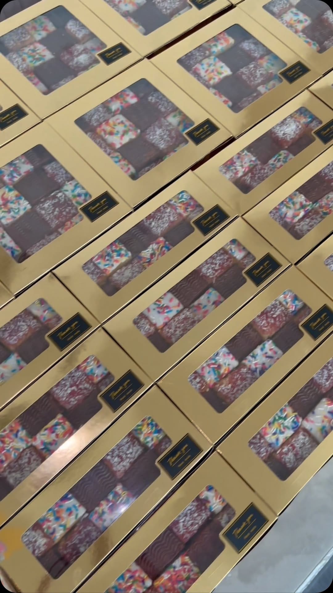 Post 4 by SugarGlam on Instagram (video)