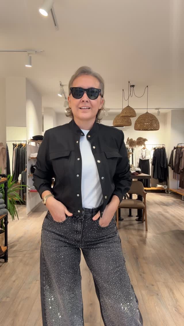 Post 5 by Brands Butik on Instagram (video)