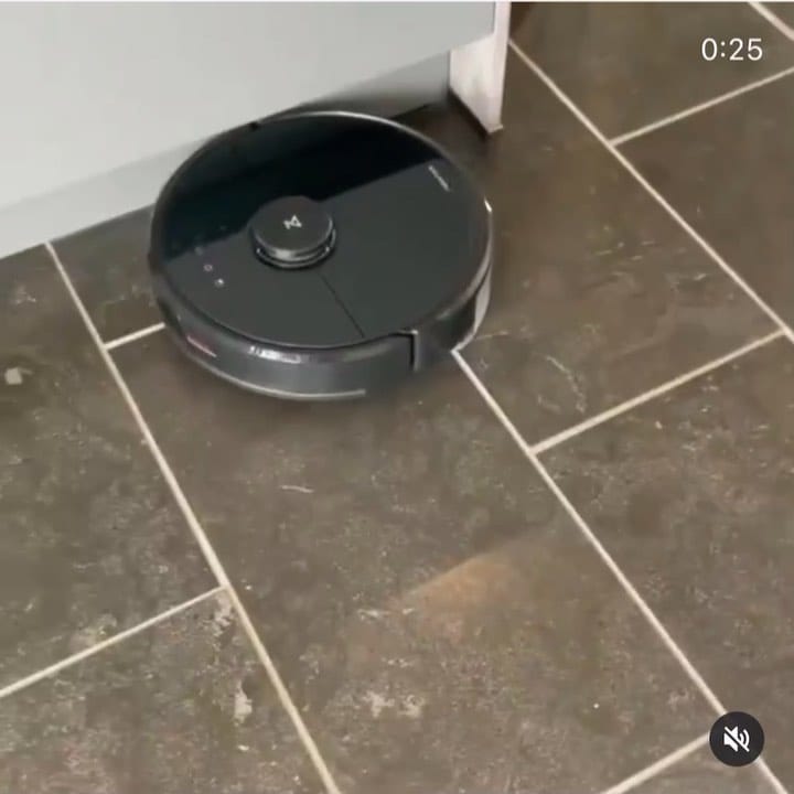 Post 5 by Robot Pilesos🤤Yalniz Bizde🎊 on Instagram (video)