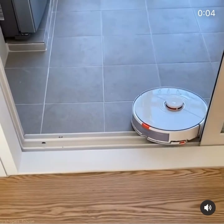 Post 8 by Robot Pilesos🤤Yalniz Bizde🎊 on Instagram (video)