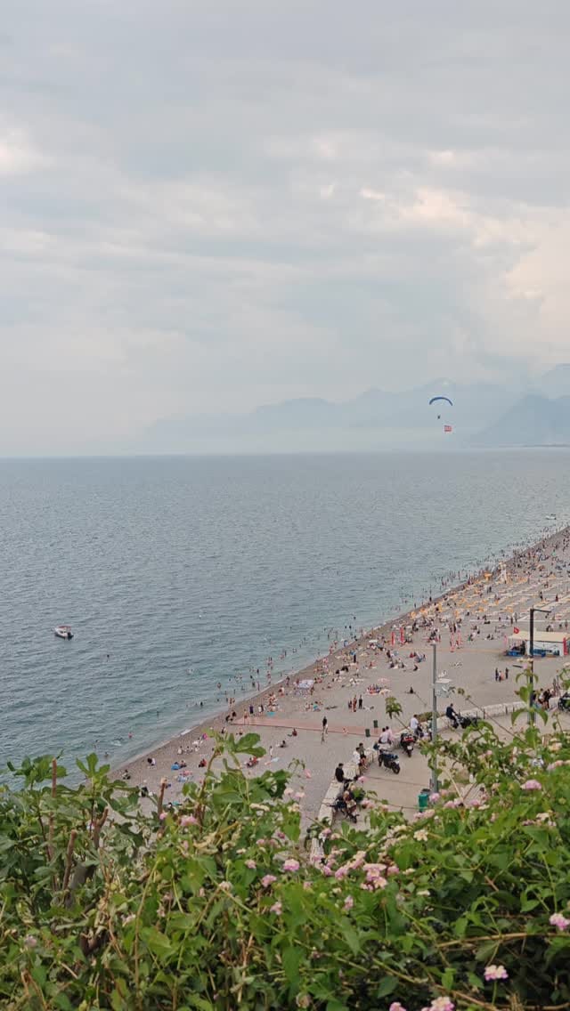 Post 2 by 📷Alper Zafer ✈️ on Instagram (video)