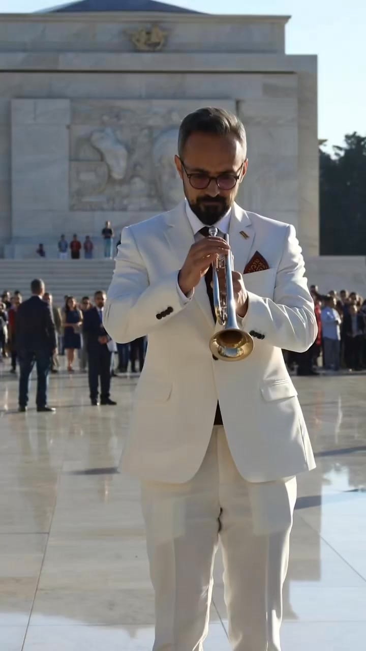 Post 4 by Yücel Tütüncüoglu on Instagram (video)